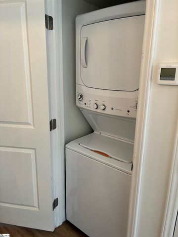 2530 E North Street, Greenville, SC 29615