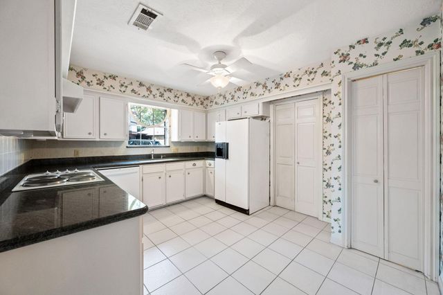 3703 Maple Park Court, Kingwood, TX 77339