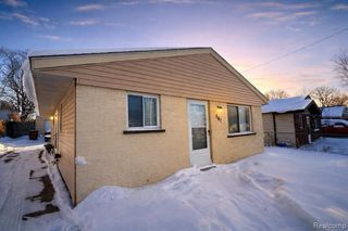 141 W Cornell Avenue, Pontiac, MI 48340