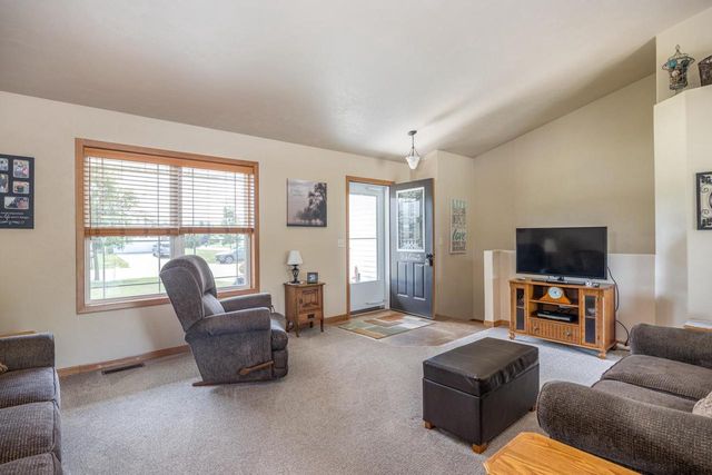 W6196 SHERWOOD POINT DRIVE, Greenville, WI 54942