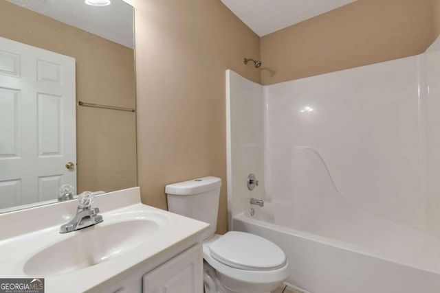 2513 Laurelfield Drive, Grayson, GA 30017
