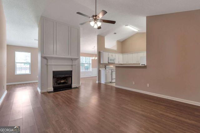 2513 Laurelfield Drive, Grayson, GA 30017