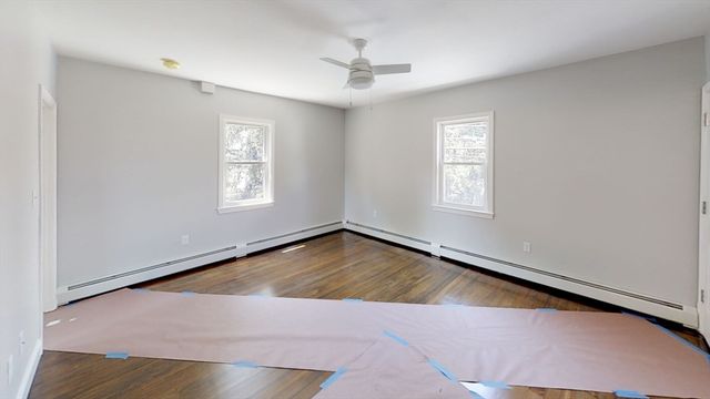 836 Canterbury St 2R, Boston, MA 02131
