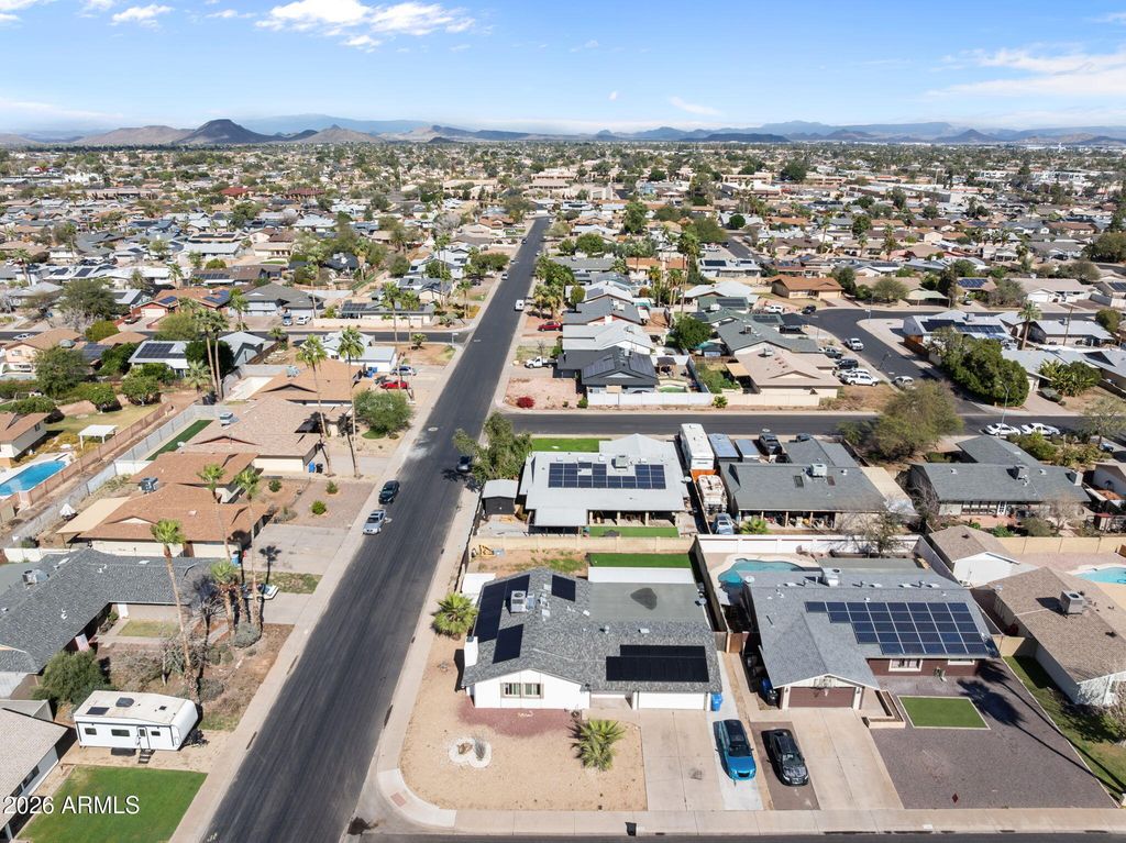 3640 W BANFF Lane, Phoenix, AZ 85053 — photo 5