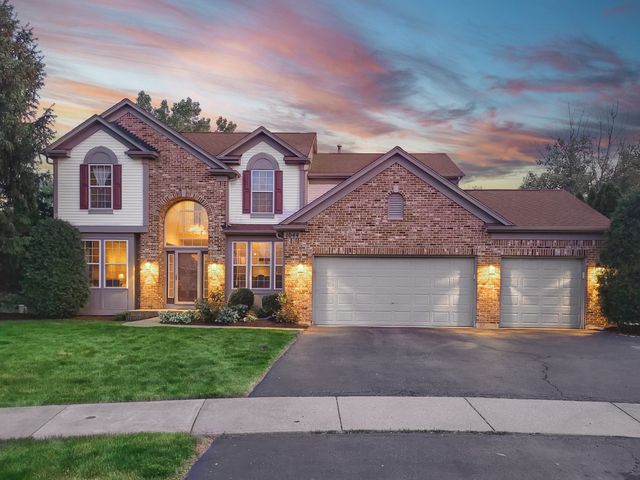 1044 Oakhill Drive, Aurora, IL 60502