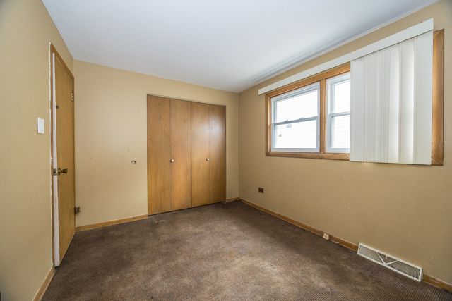12716 S Saginaw Avenue, Chicago, IL 60633