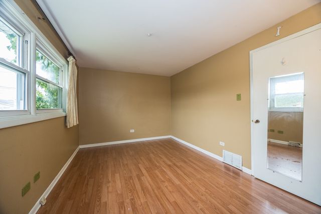 12716 S Saginaw Avenue, Chicago, IL 60633