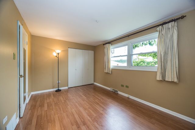 12716 S Saginaw Avenue, Chicago, IL 60633