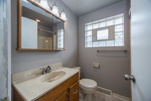 12716 S Saginaw Avenue, Chicago, IL 60633