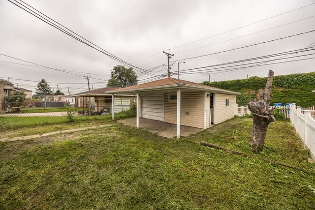 12716 S Saginaw Avenue, Chicago, IL 60633