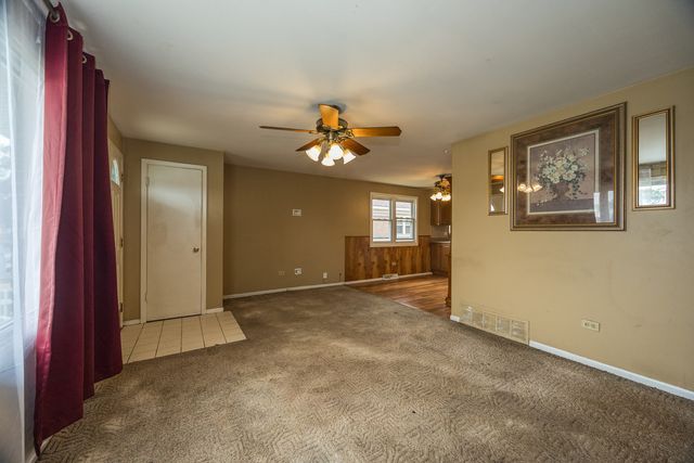 12716 S Saginaw Avenue, Chicago, IL 60633