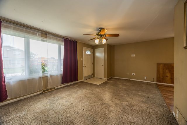 12716 S Saginaw Avenue, Chicago, IL 60633