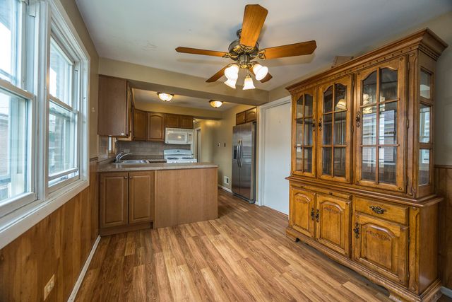 12716 S Saginaw Avenue, Chicago, IL 60633