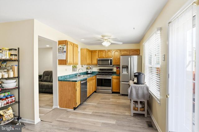 27 ASPEN CT, Bordentown, NJ 08505