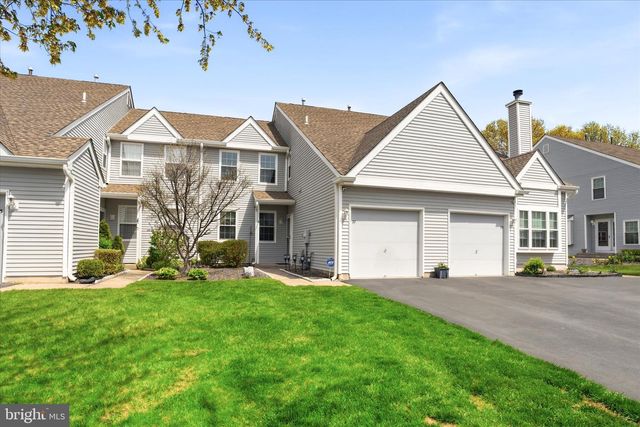 27 ASPEN CT, Bordentown, NJ 08505