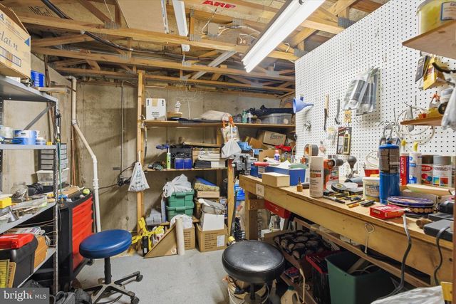 27 ASPEN CT, Bordentown, NJ 08505