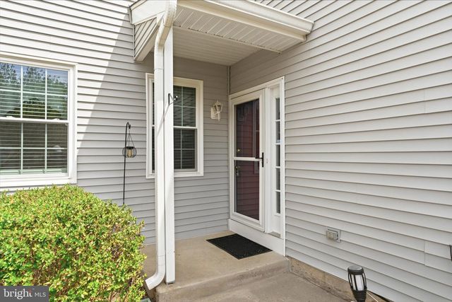 27 ASPEN CT, Bordentown, NJ 08505