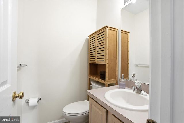 27 ASPEN CT, Bordentown, NJ 08505