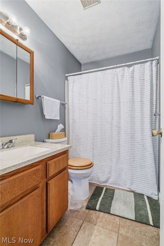 50 Kirby Drive, Akron, OH 44319