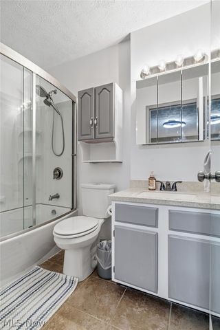 50 Kirby Drive, Akron, OH 44319