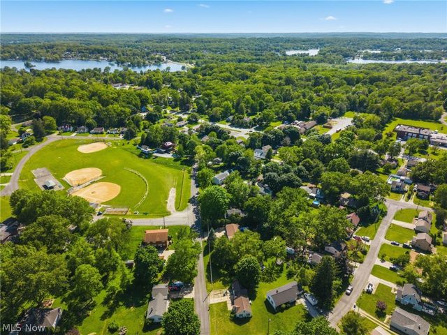 50 Kirby Drive, Akron, OH 44319