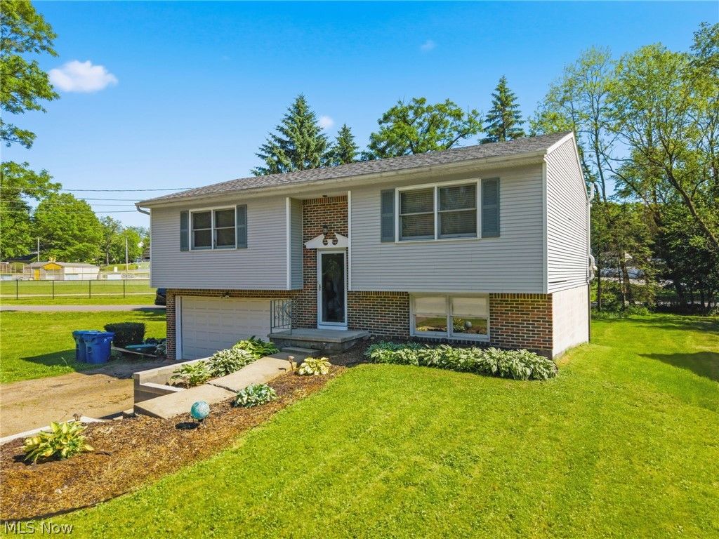 50 Kirby Drive, Akron, OH 44319