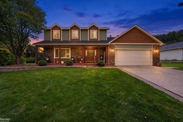 1269 Lake Valley Drive, Fenton Twp, MI 48430