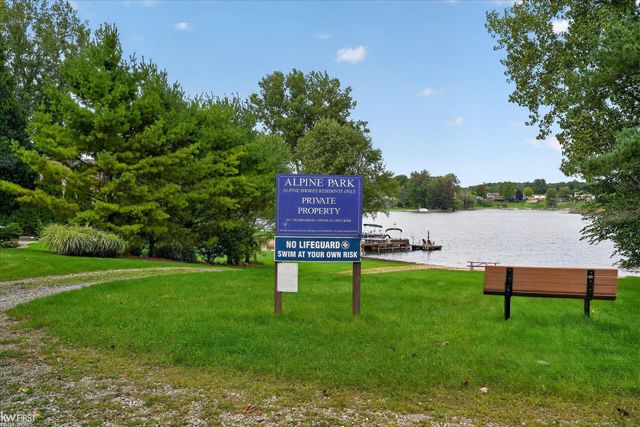 1269 Lake Valley Drive, Fenton Twp, MI 48430