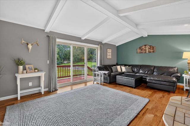 1269 Lake Valley Drive, Fenton Twp, MI 48430