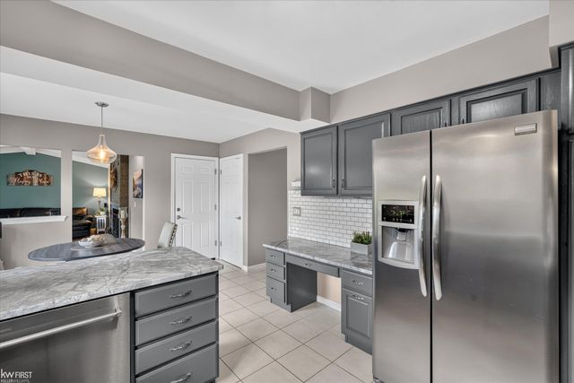 1269 Lake Valley Drive, Fenton Twp, MI 48430