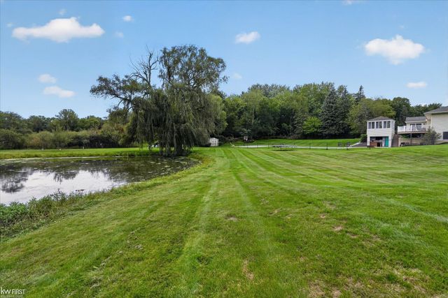 1269 Lake Valley Drive, Fenton Twp, MI 48430