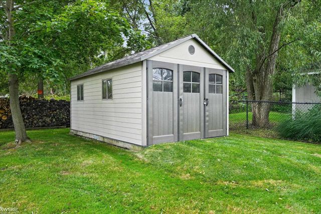 1269 Lake Valley Drive, Fenton Twp, MI 48430