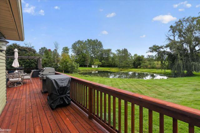 1269 Lake Valley Drive, Fenton Twp, MI 48430