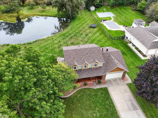 1269 Lake Valley Drive, Fenton Twp, MI 48430