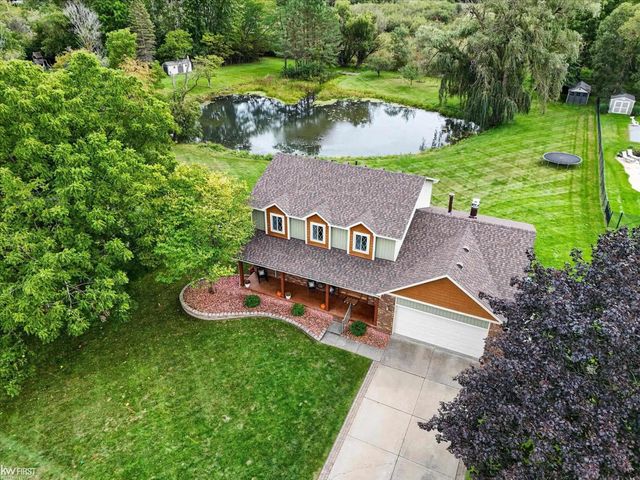 1269 Lake Valley Drive, Fenton Twp, MI 48430
