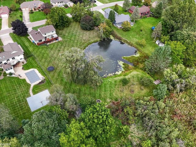 1269 Lake Valley Drive, Fenton Twp, MI 48430