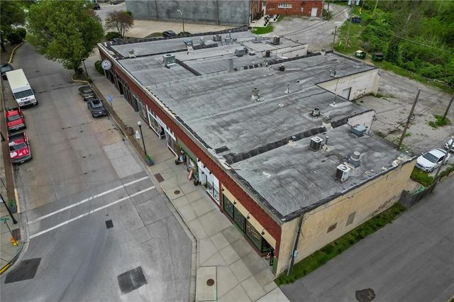 453-463 S Thompson Avenue, Excelsior Springs, MO 64024