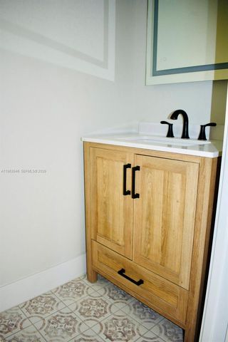 29 Palmetto Drive 6, Miami Springs, FL 33166