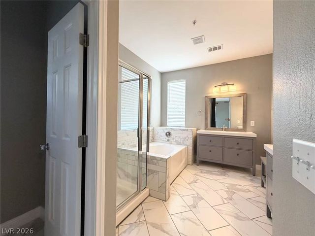 8901 Square Knot Avenue, Las Vegas, NV 89143