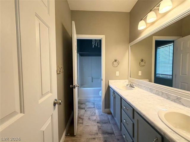 8901 Square Knot Avenue, Las Vegas, NV 89143