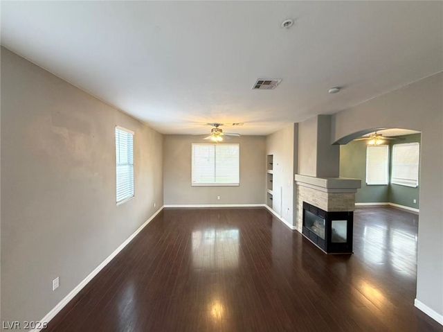 8901 Square Knot Avenue, Las Vegas, NV 89143