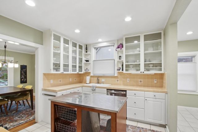 733 35th St, Sacramento, CA 95816