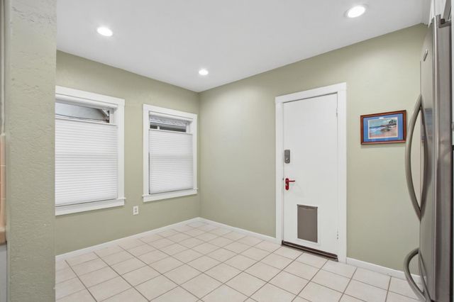 733 35th St, Sacramento, CA 95816