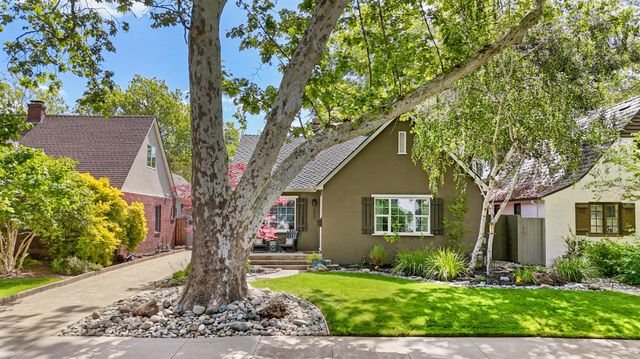 733 35th St, Sacramento, CA 95816