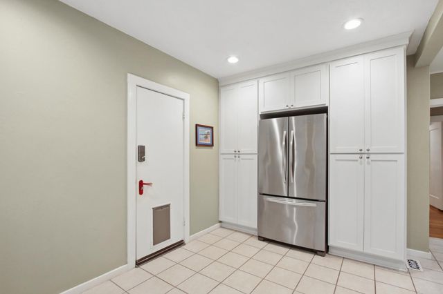 733 35th St, Sacramento, CA 95816