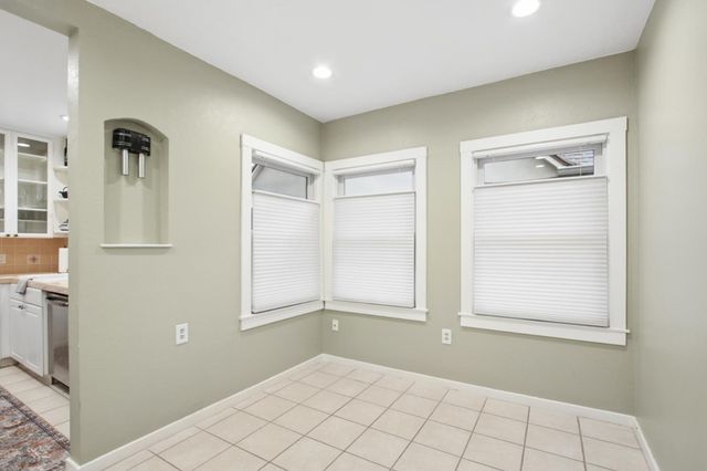 733 35th St, Sacramento, CA 95816