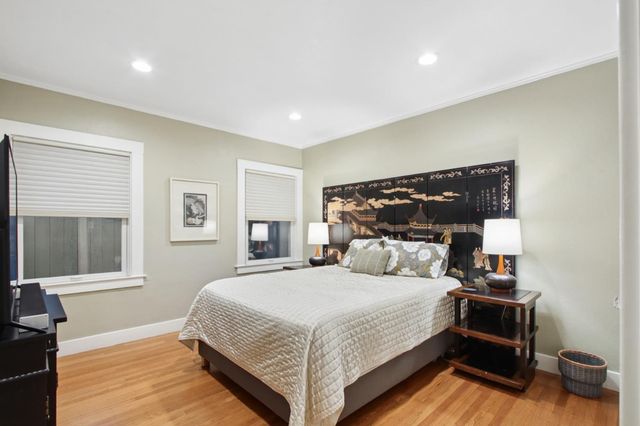 733 35th St, Sacramento, CA 95816