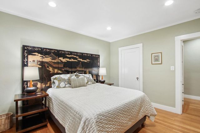 733 35th St, Sacramento, CA 95816