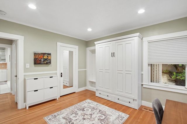 733 35th St, Sacramento, CA 95816