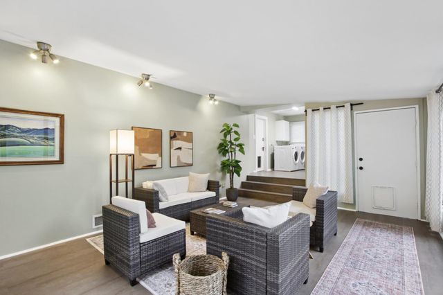 733 35th St, Sacramento, CA 95816